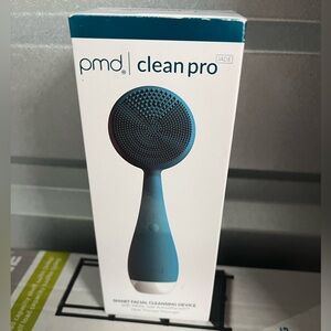 PMD Clean Pro Jade in Teal and White